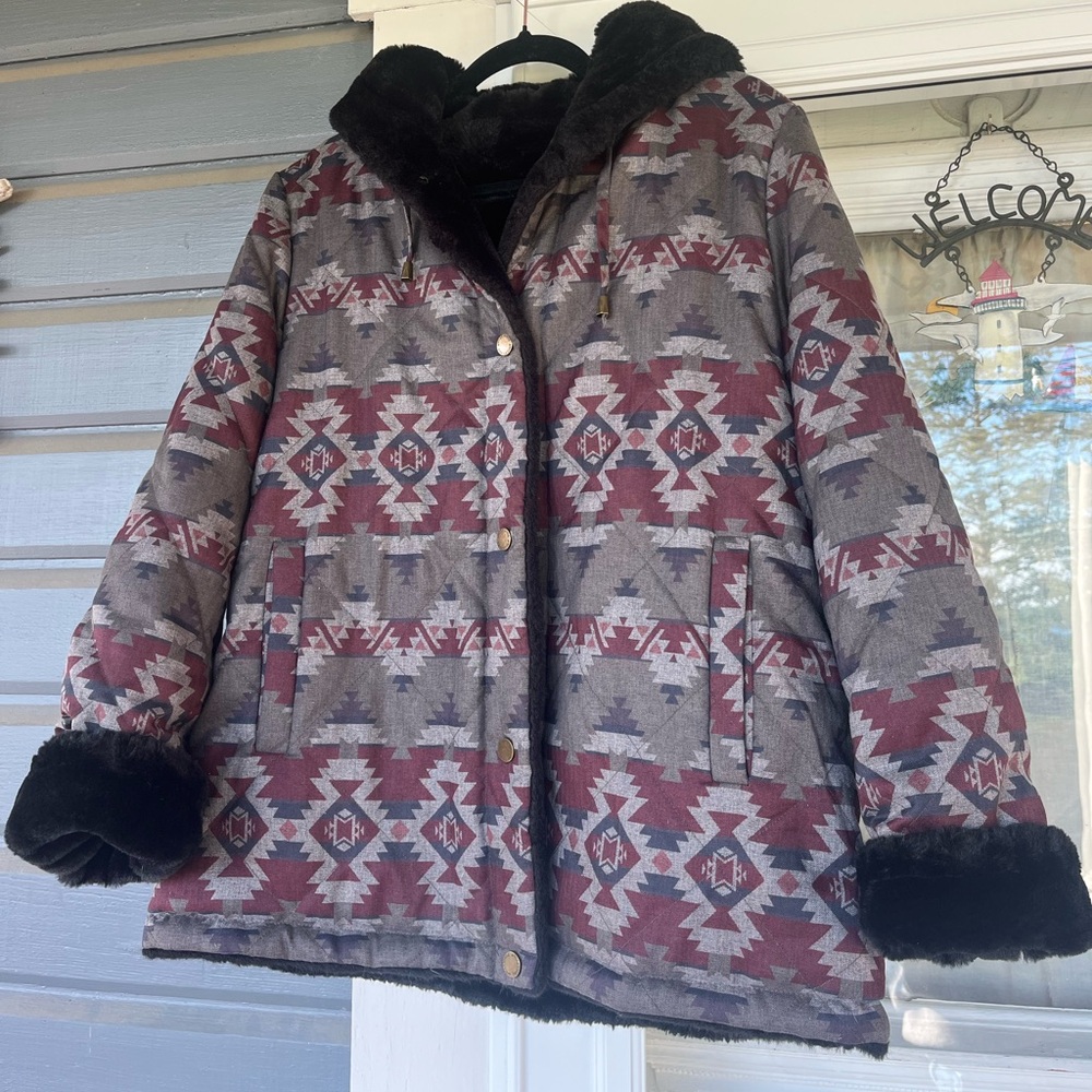 Pendleton Hooded Reversible Aztec Jacket Womens L Large Black Fur /Southwestern